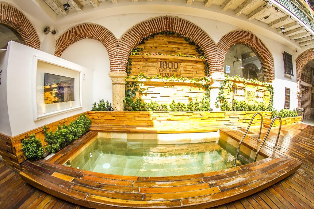 Bourbon St Hostal Boutique Картахена Экстерьер фото