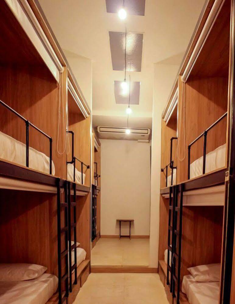 Bourbon St Hostal Boutique Картахена Экстерьер фото