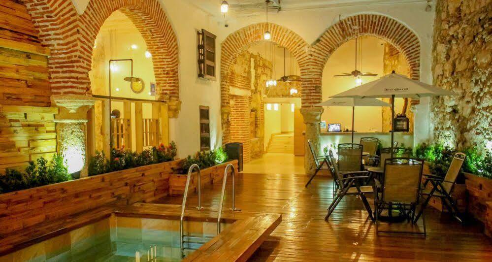 Bourbon St Hostal Boutique Картахена Экстерьер фото