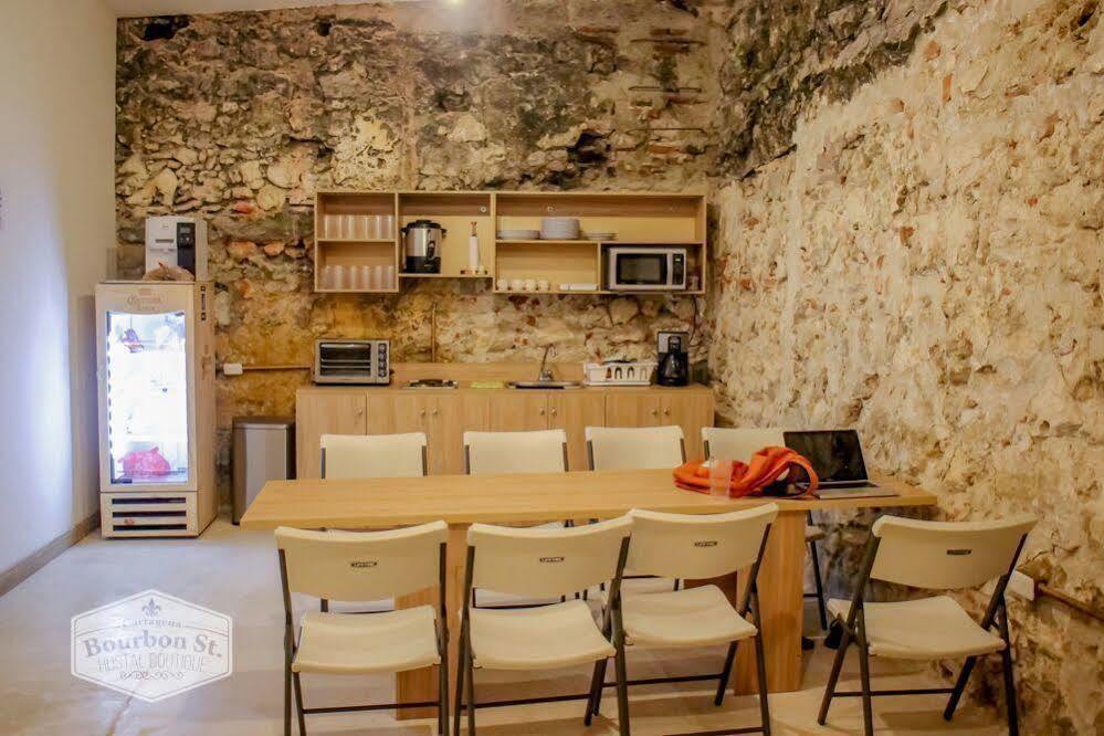 Bourbon St Hostal Boutique Картахена Экстерьер фото